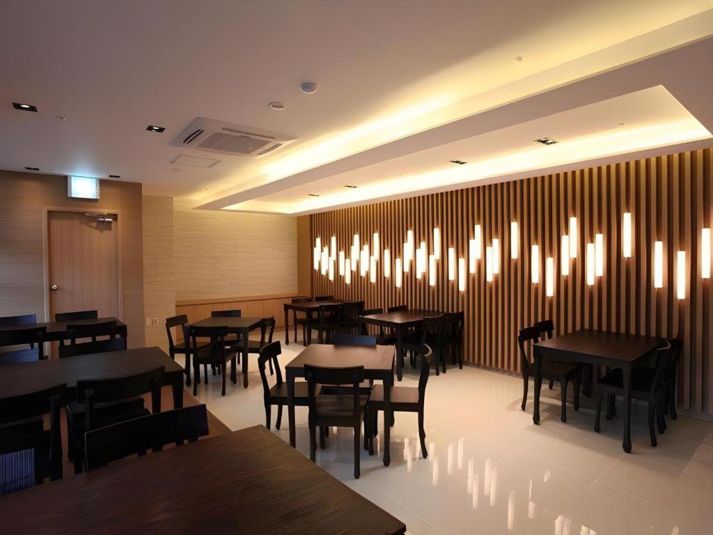 Business Design Hotel Luv Incheon Exterior photo