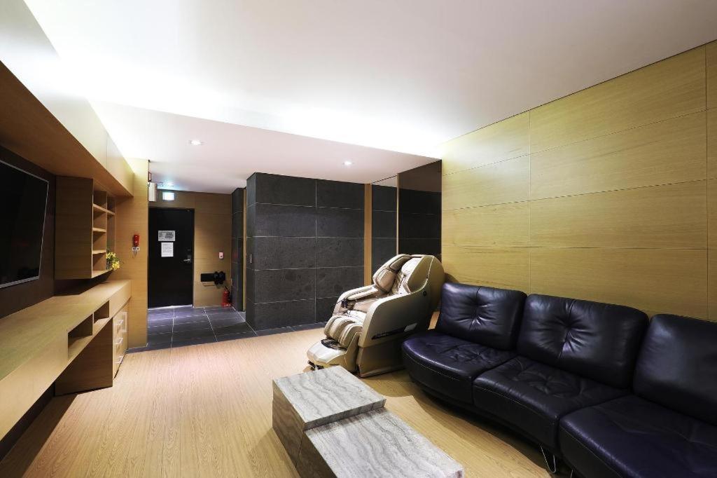 Business Design Hotel Luv Incheon Exterior photo