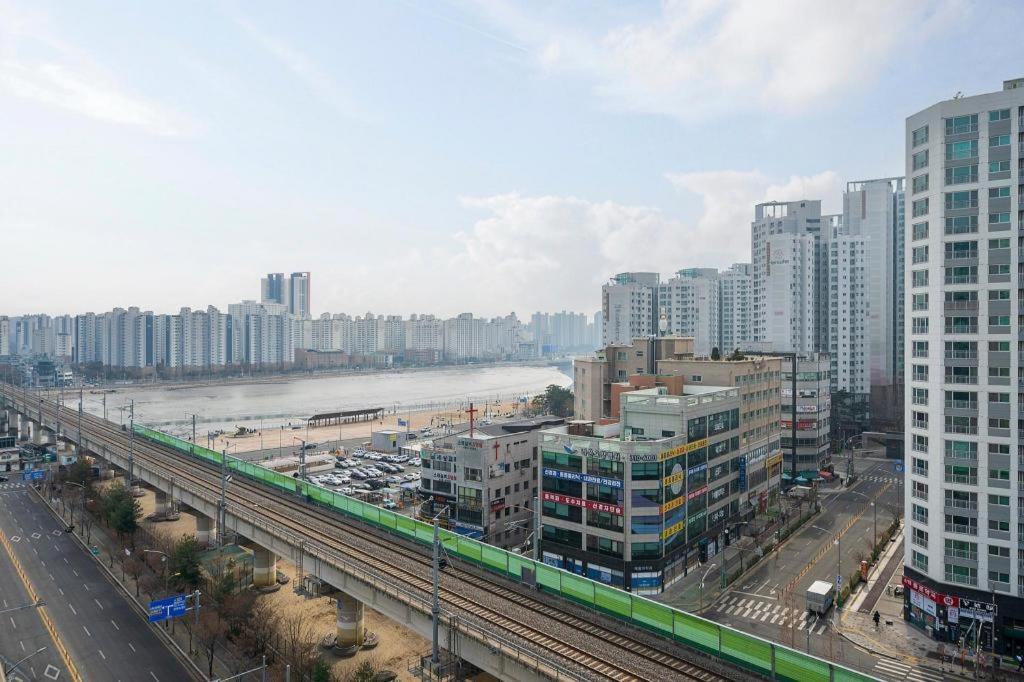 Business Design Hotel Luv Incheon Exterior photo
